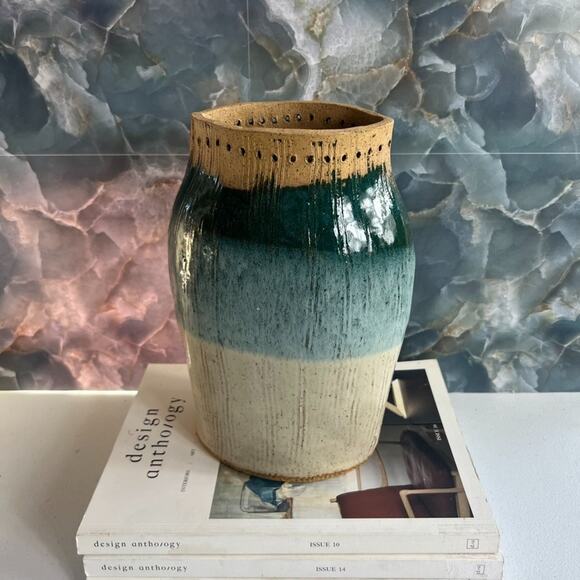 Studio Art Pottery Vase 10" Blue Gradient Tones Handmade & Signed - Picture 3 of 10